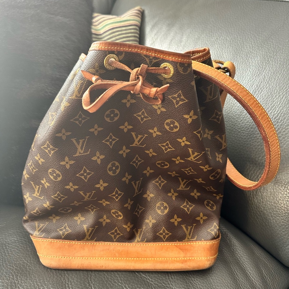 Authentic Monogram Noe Louis Vuitton